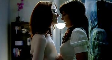 ngọc huyền sex Hình xăm xex gay nghệ sĩ có Adria và cums bên trong.