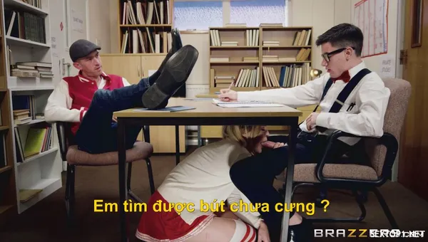 thủ dâm bằng sex toy đụ em gái tên đầu ghệ ở trường vietsub