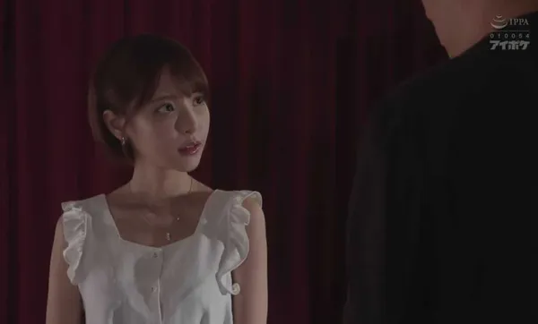 ảnh hot girl Chỉ cần chạm vào là có thể thôi miên nữ biên tập viên xinh đẹp